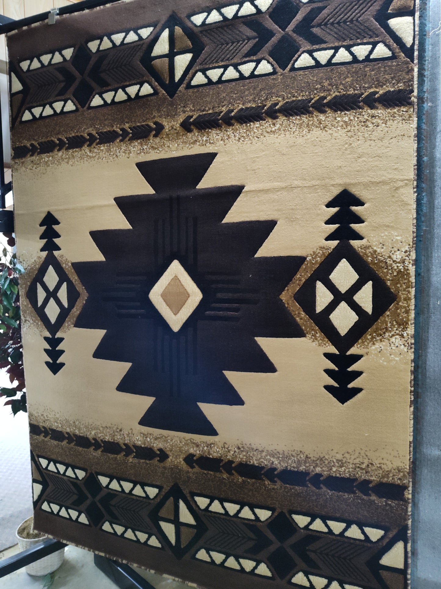 Tribal 5x7 Area Rug